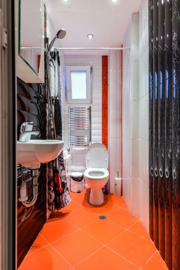 Center The Coffee House One Bedroom Sofia